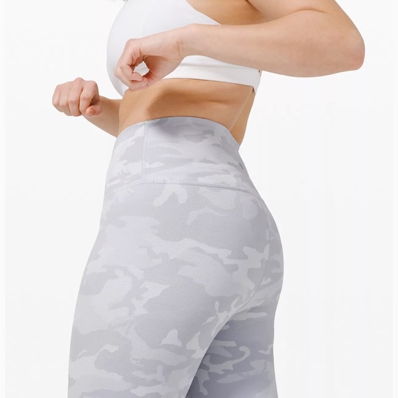 lululemon athletica Pants - PRICE DROP 🤍 Lulu Wunder Under, size 4